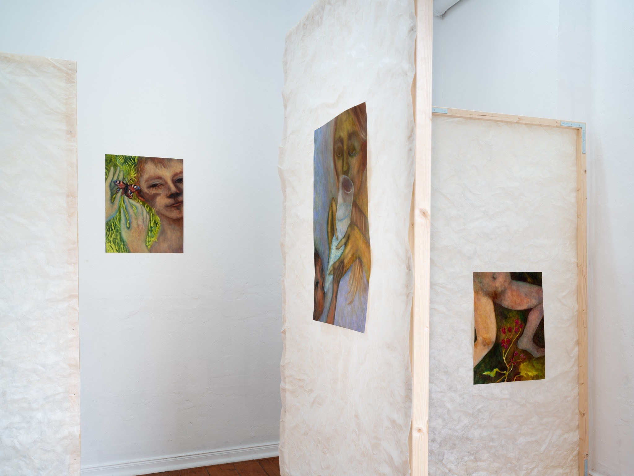Exhibition view of Schmetterlingskuss